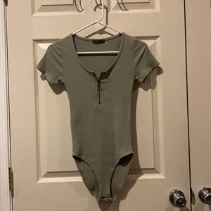 Cotton On bodysuit. Gently worn. Sz XS